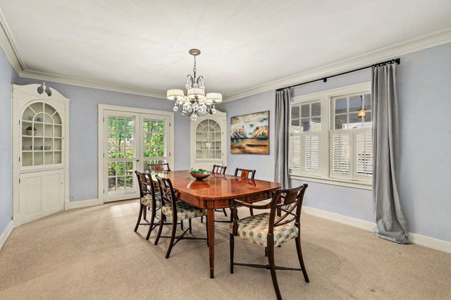 588 Central Avenue, Holland City, MI 49423