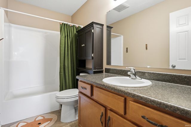 15607 Grassy Willow Drive, Huntertown, IN 46748
