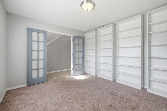 15607 Grassy Willow Drive, Huntertown, IN 46748