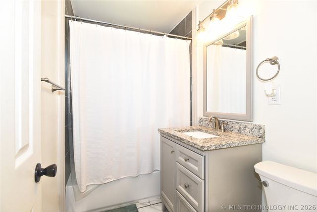 533 S 107th East Avenue, Tulsa, OK 74128