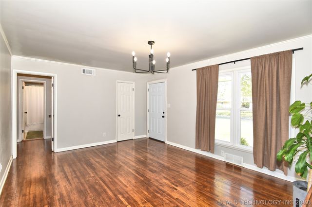 533 S 107th East Avenue, Tulsa, OK 74128