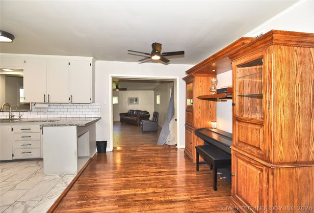 533 S 107th East Avenue, Tulsa, OK 74128