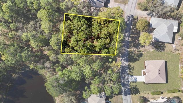 20 Hawthorne Court, Homosassa, FL 34446