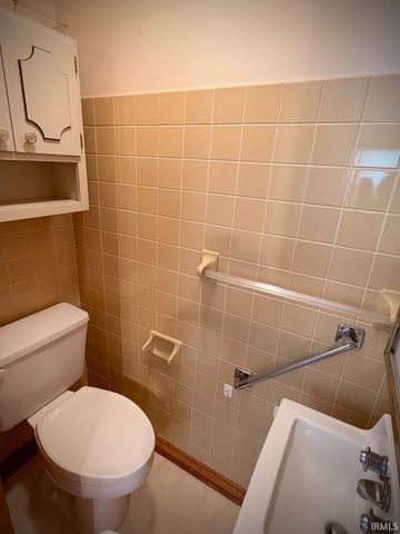 1541 Strong Avenue, Elkhart, IN 46514