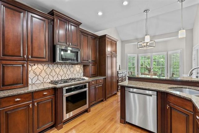 36 Wellington Drive, Cartersville, GA 30120