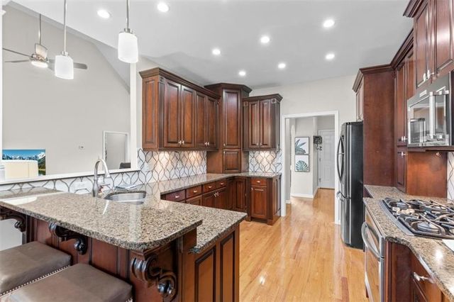 36 Wellington Drive, Cartersville, GA 30120