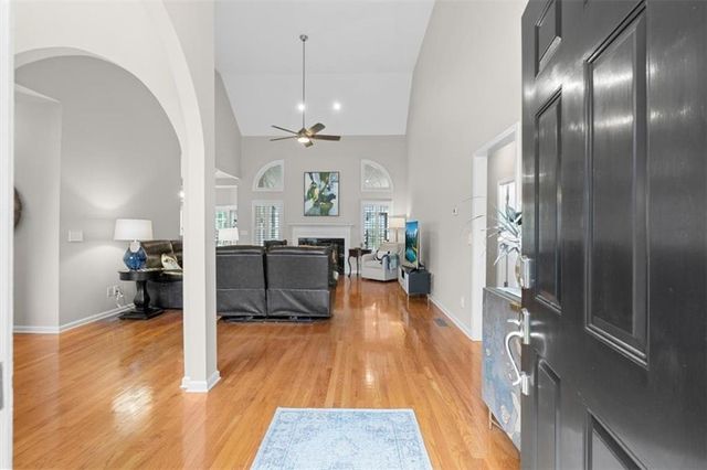 36 Wellington Drive, Cartersville, GA 30120