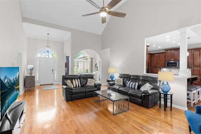 36 Wellington Drive, Cartersville, GA 30120