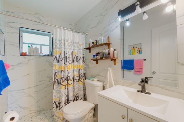 728 RIDGE Road 30, Lantana, FL 33462