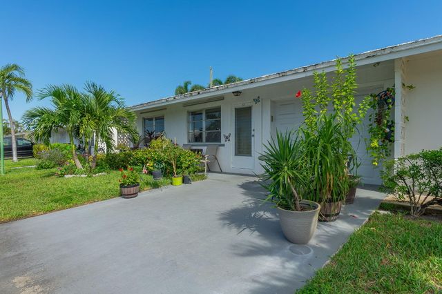 728 RIDGE Road 30, Lantana, FL 33462