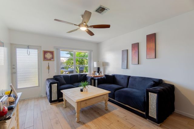 728 RIDGE Road 30, Lantana, FL 33462