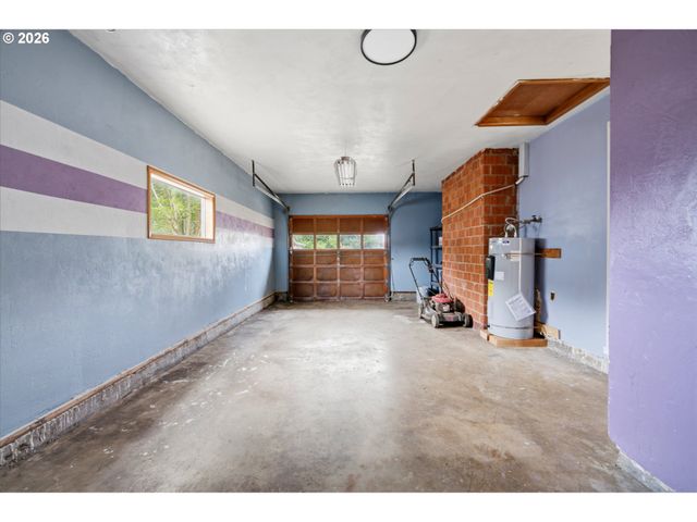 4710 12TH Ave, Keizer, OR 97303