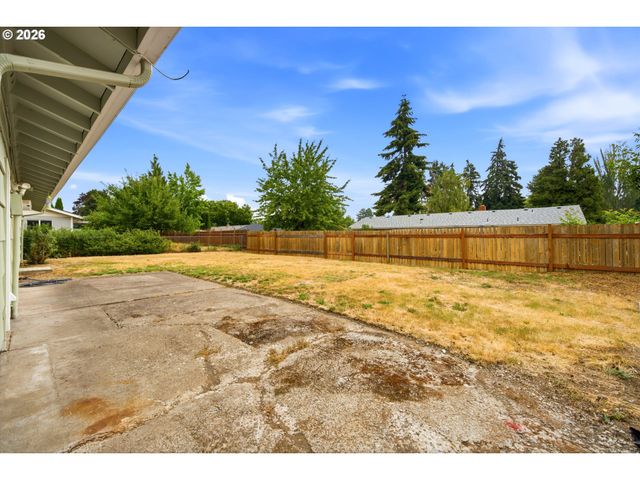 4710 12TH Ave, Keizer, OR 97303