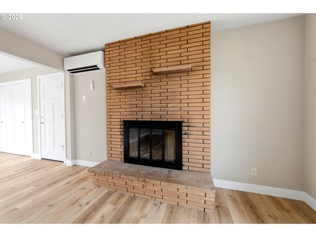 4710 12TH Ave, Keizer, OR 97303