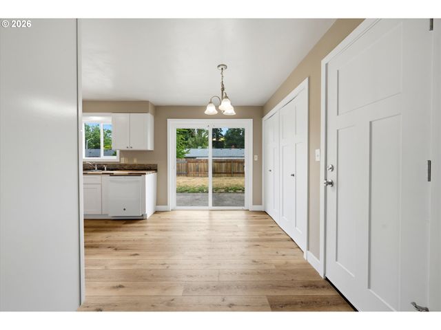 4710 12TH Ave, Keizer, OR 97303