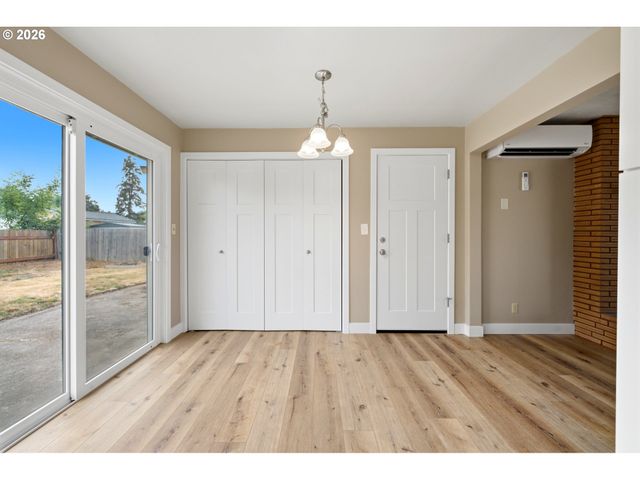 4710 12TH Ave, Keizer, OR 97303