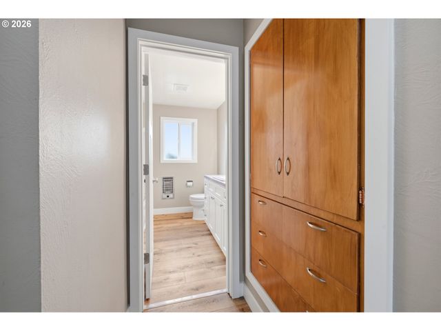 4710 12TH Ave, Keizer, OR 97303