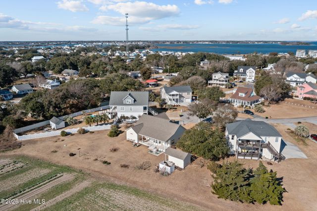 129 Buds Lane, Swansboro, NC 28584