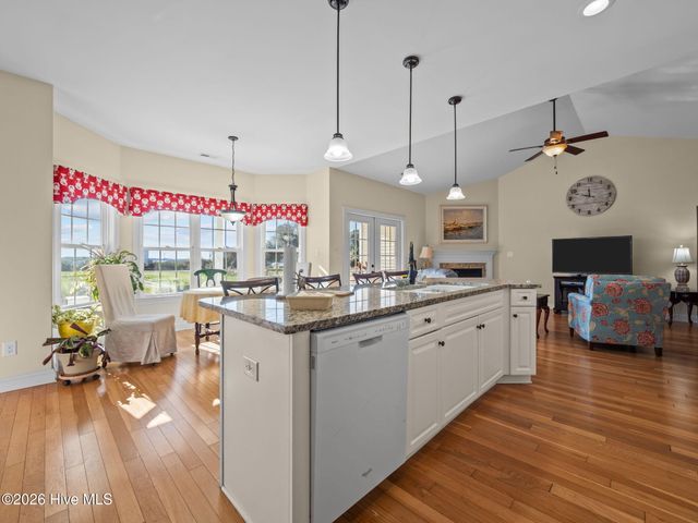 129 Buds Lane, Swansboro, NC 28584