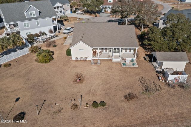 129 Buds Lane, Swansboro, NC 28584