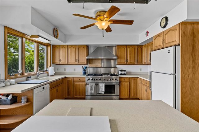 1792 Edgemere Drive, Greece, NY 14612