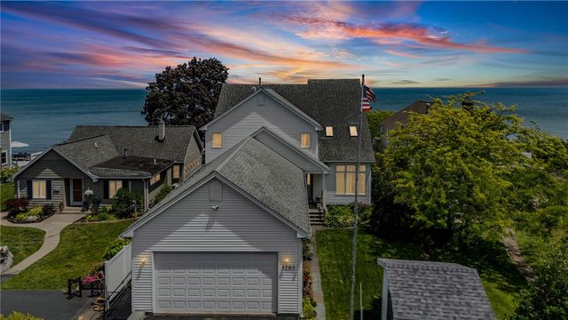 1792 Edgemere Drive, Greece, NY 14612