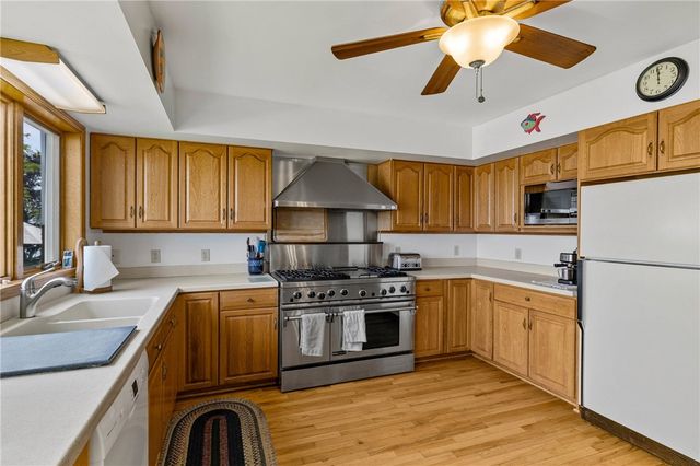 1792 Edgemere Drive, Greece, NY 14612