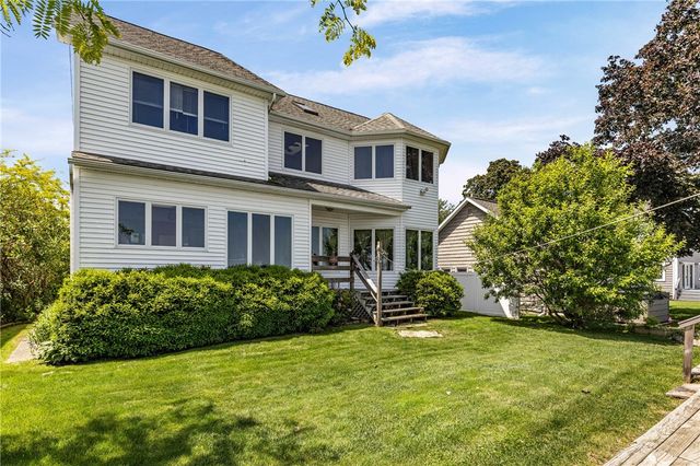 1792 Edgemere Drive, Greece, NY 14612