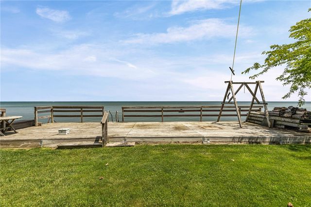 1792 Edgemere Drive, Greece, NY 14612