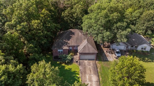 28 Harborough Drive, Bella Vista, AR 72714