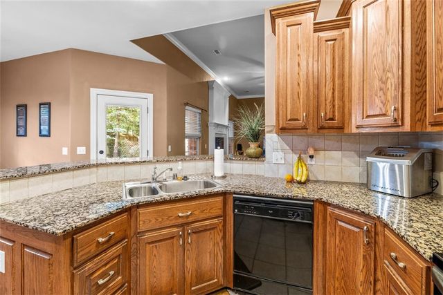 28 Harborough Drive, Bella Vista, AR 72714
