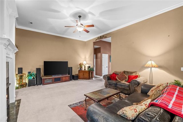 28 Harborough Drive, Bella Vista, AR 72714
