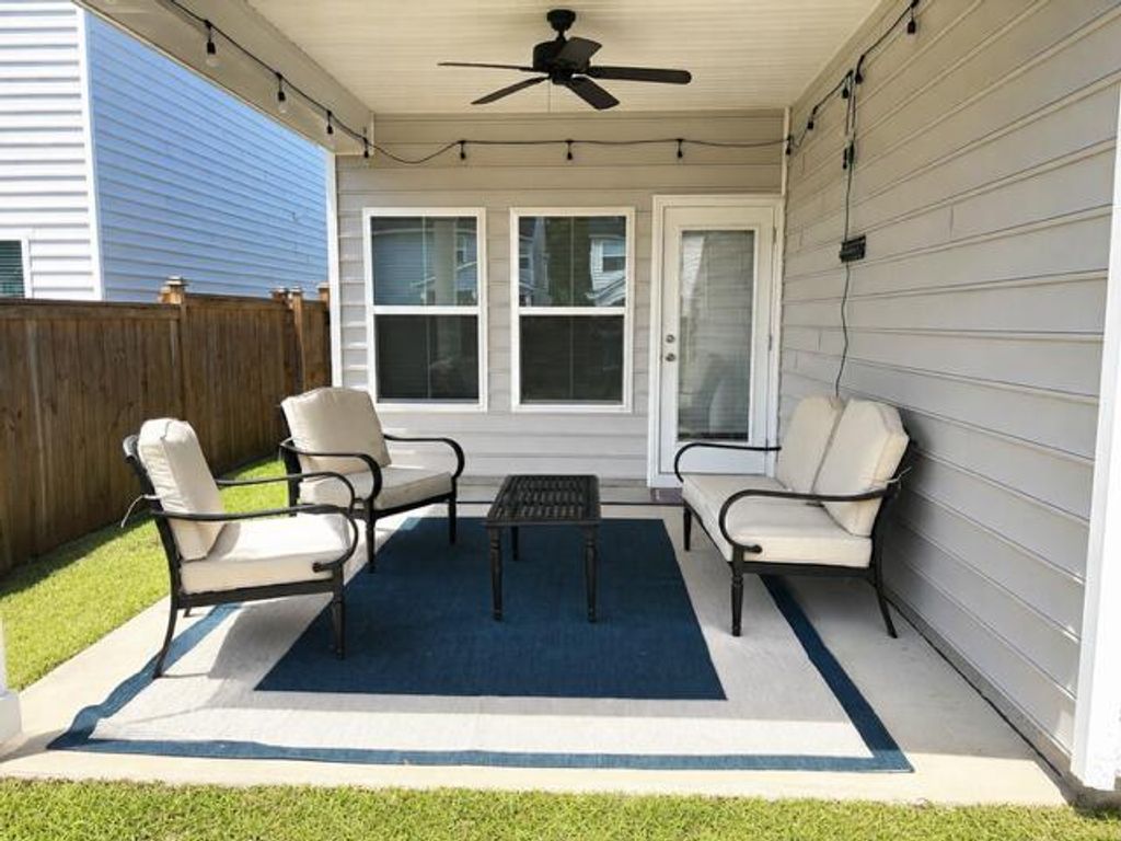 Image 7 of property listing at 136 Post Mill Drive, Summerville, SC 29485