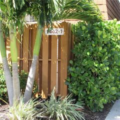 1442 Park Shore CIR 1, Fort Myers, FL 33901