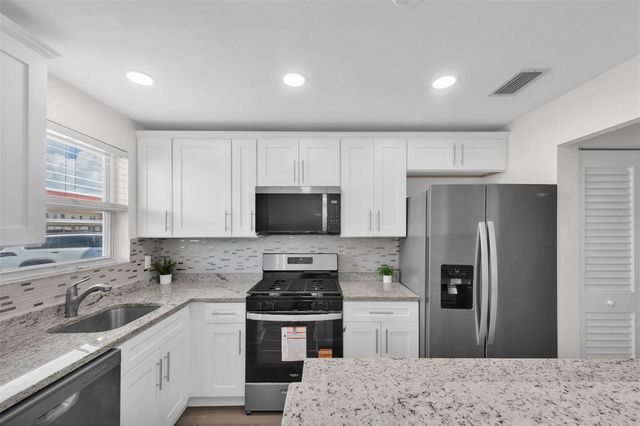 3018 59TH STREET S 111, Gulfport, FL 33707