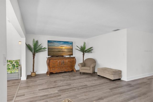 3018 59TH STREET S 111, Gulfport, FL 33707