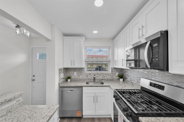 3018 59TH STREET S 111, Gulfport, FL 33707