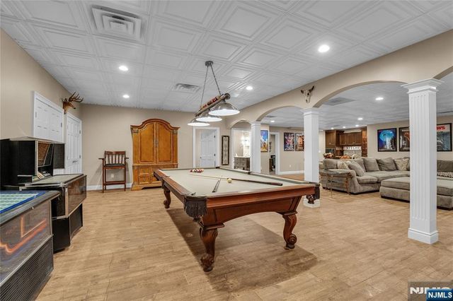 127 Waughaw Road, Montville Township, NJ 07082