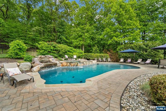 127 Waughaw Road, Montville Township, NJ 07082