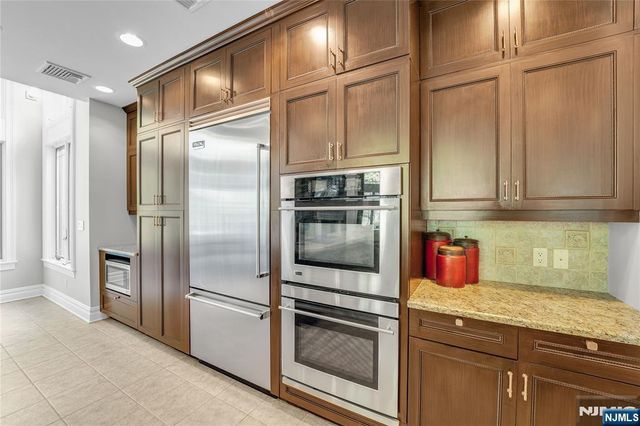 127 Waughaw Road, Montville Township, NJ 07082