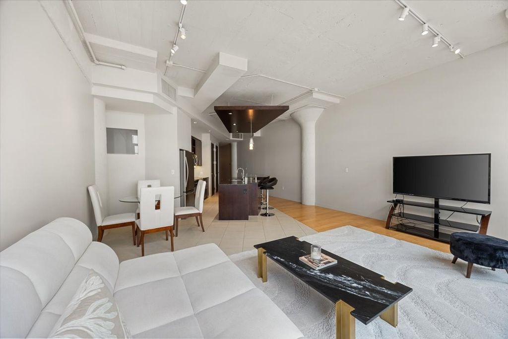 2600 W 7th Street 2532, Fort Worth, TX 76107