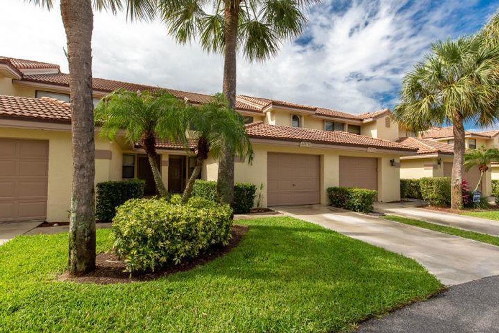 12236 Sag Harbor Court 4, Wellington, FL 33414