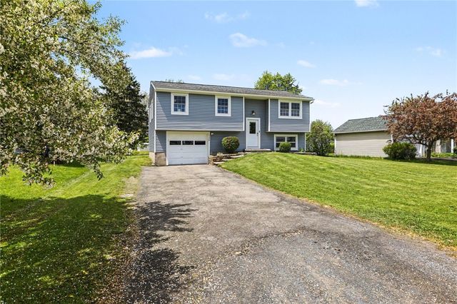 1258 Glen Carlyn Drive, Farmington, NY 14425
