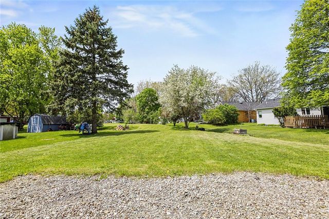 1258 Glen Carlyn Drive, Farmington, NY 14425