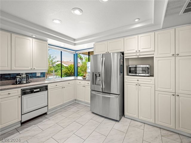 2828 San Lago Court, Las Vegas, NV 89121