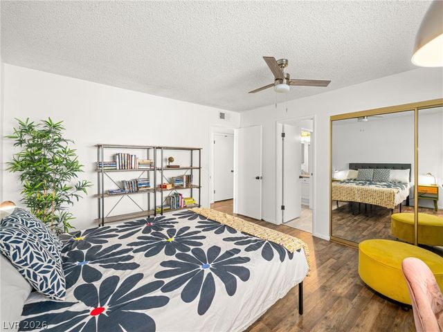 2828 San Lago Court, Las Vegas, NV 89121