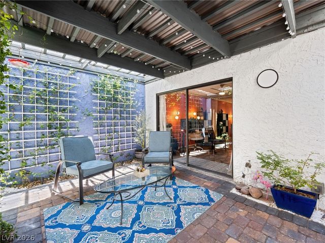 2828 San Lago Court, Las Vegas, NV 89121