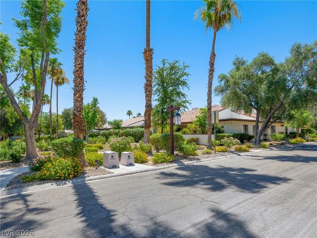 2828 San Lago Court, Las Vegas, NV 89121