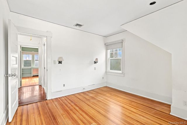 1239 Post Road, Scarsdale, NY 10583