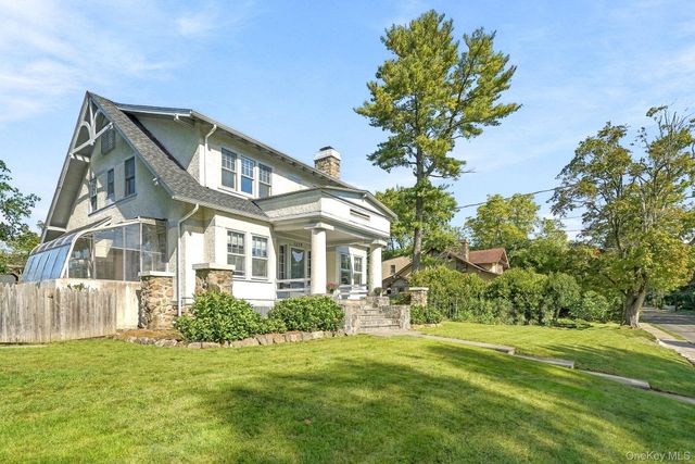 1239 Post Road, Scarsdale, NY 10583